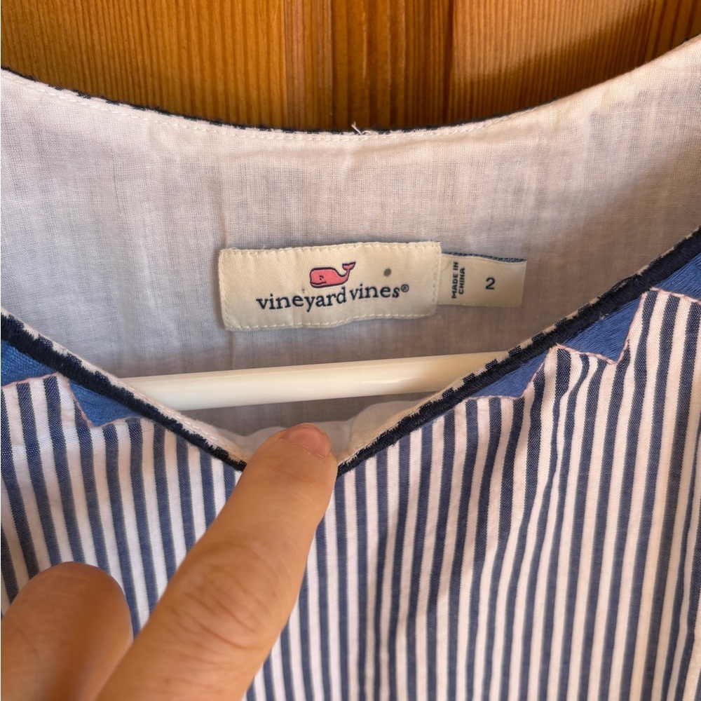 Vineyard Vines Navy and White Striped Dress - size 2